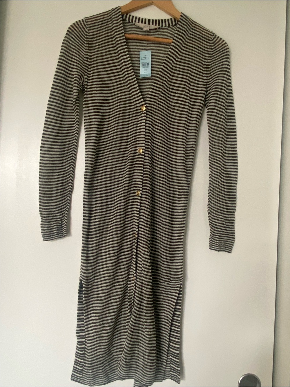 NWT - LOFT Petite Black and Cream Striped Long Sleeve Button-Front Duster Cardig